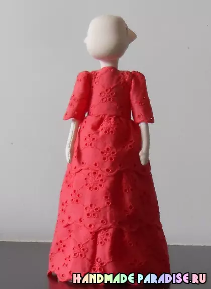 Cómo coser una dama de muñecas
