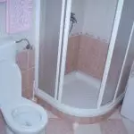 Reka bentuk bilik mandi kecil adalah 5 meter persegi. M: Tips Pendaftaran (+37 Foto)