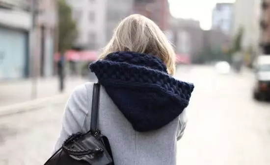 Knitting feroarings Sand-Hooded-spaken: Nije produktbeskriuwing