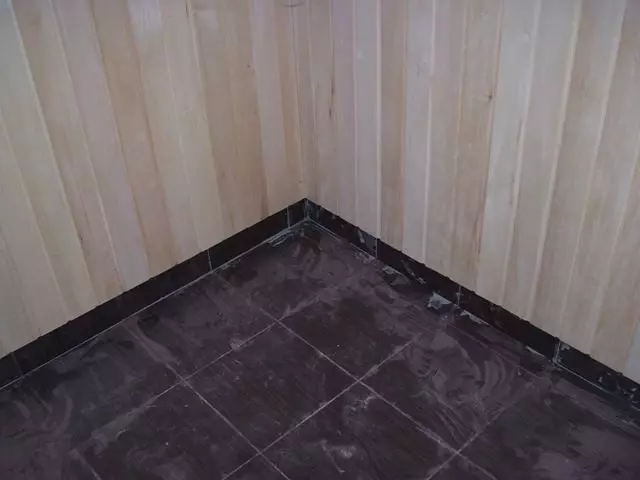 Instalación de taboleiro no baño coas súas propias mans - Guía paso a paso, como levantar o par de vagóns e sauna