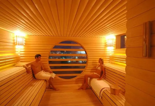 Instalación de tablillas en el baño con sus propias manos, guía paso a paso, cómo levantar el par de vagones y la sauna