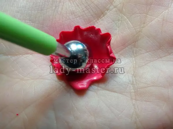 Огрлица од полимерне глине са властитим рукама: Креирајте маков цветови са видео