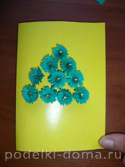 Жаңы жылдык открыткалар муну балдар үчүн жасашат: Мастер-класс схемалары менен