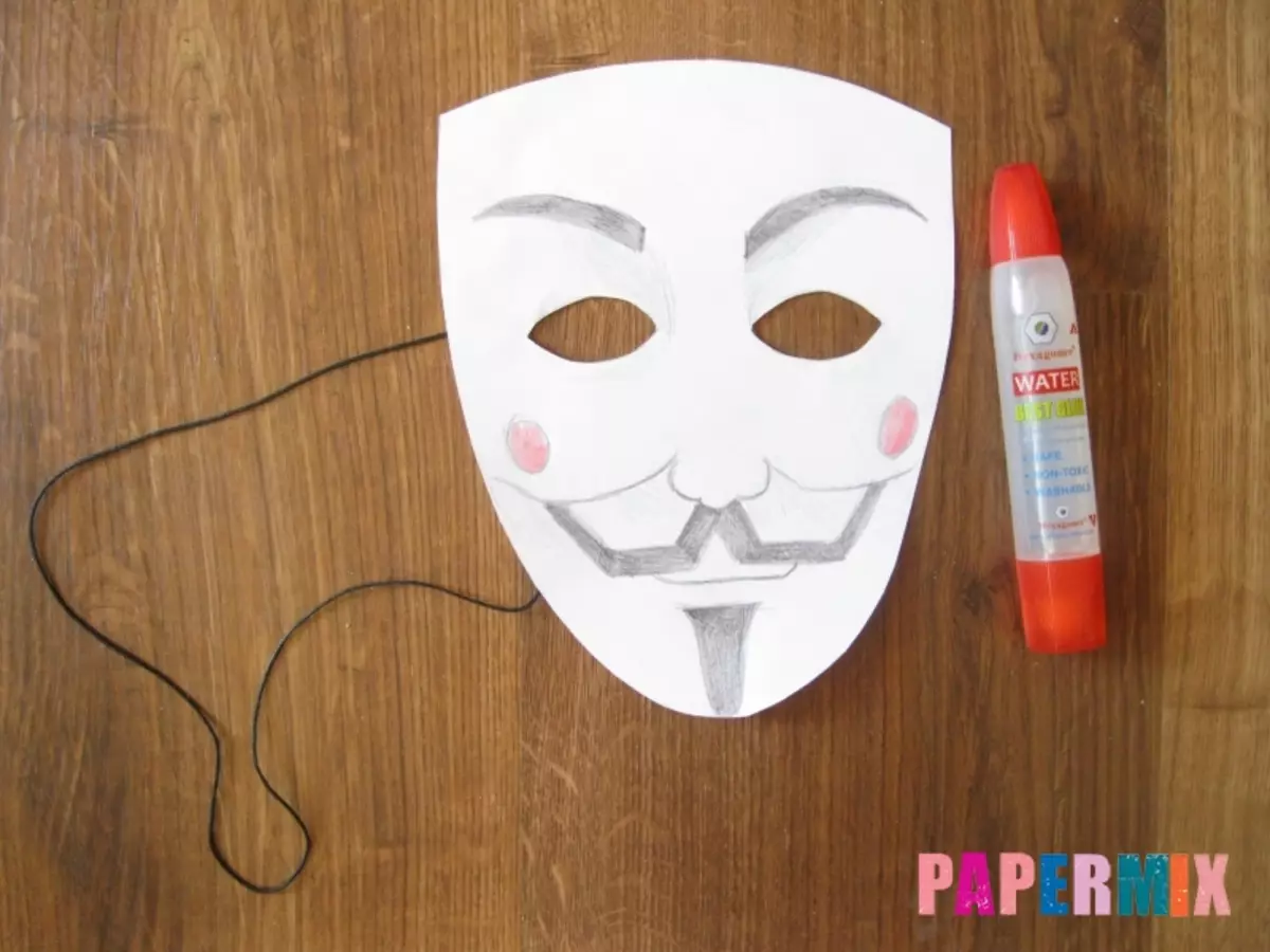 Видео маски бумаги. Маска из бумаги и картона. Маски для лица из бумаги. Маска из картона. Маска из картона для детей.