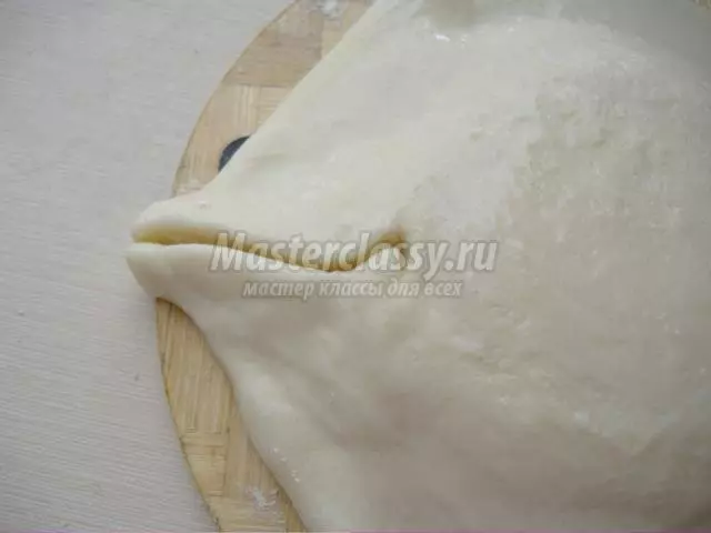 Cá từ bột muối bằng tay với hình ảnh của các mẫu