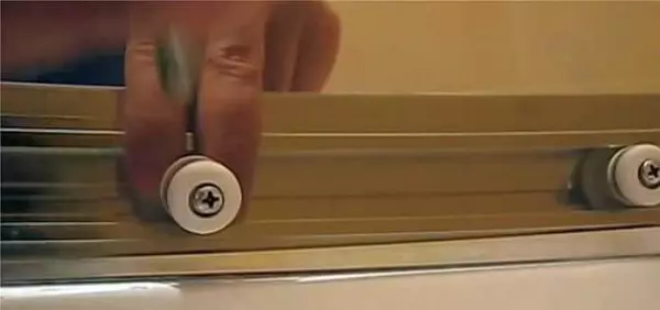 Hoe een douchecabine te verzamelen en te installeren