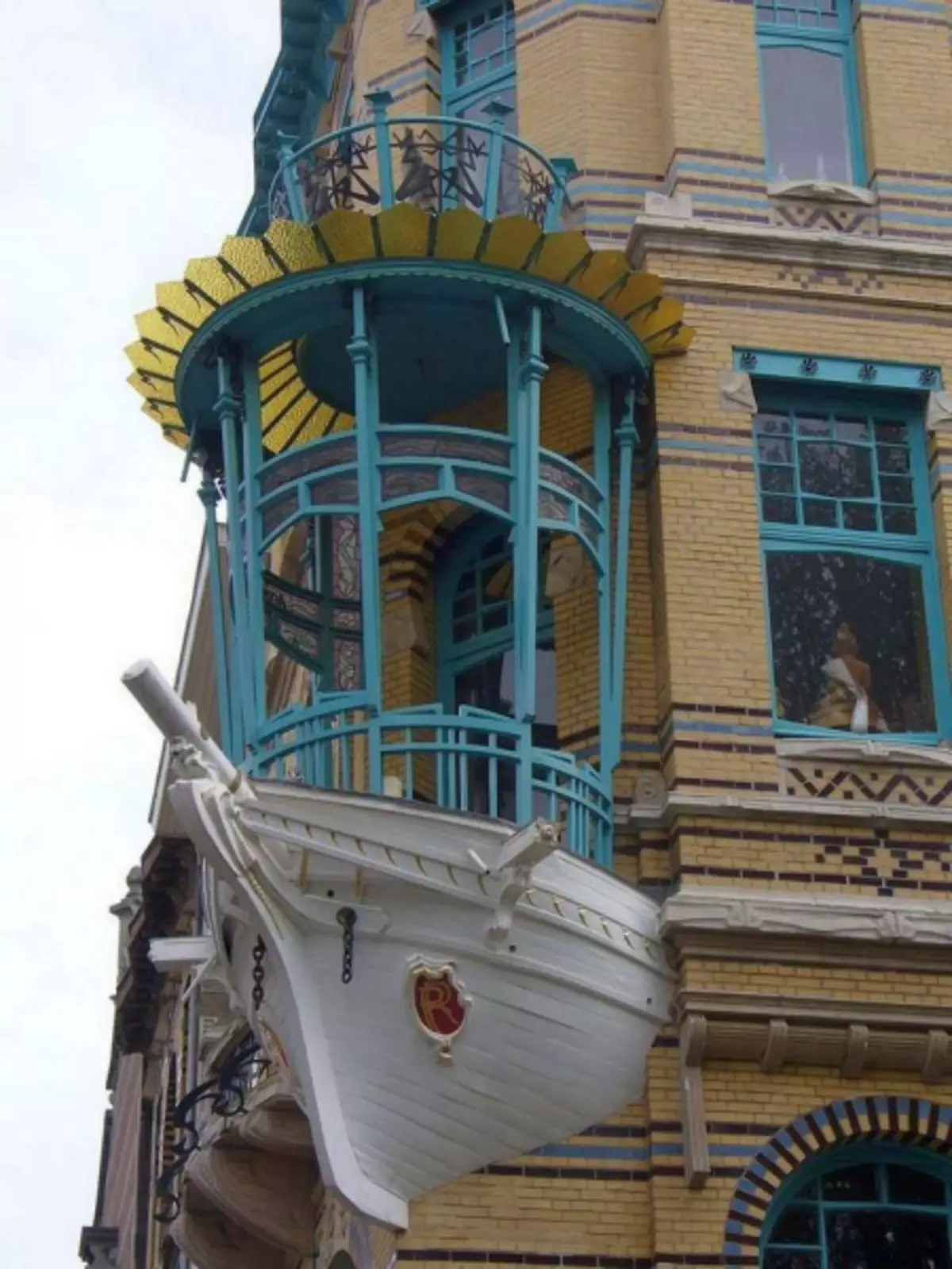 Balcony uye Loggia Chii Chiri Musiyano: Kuongorora kwakadzama