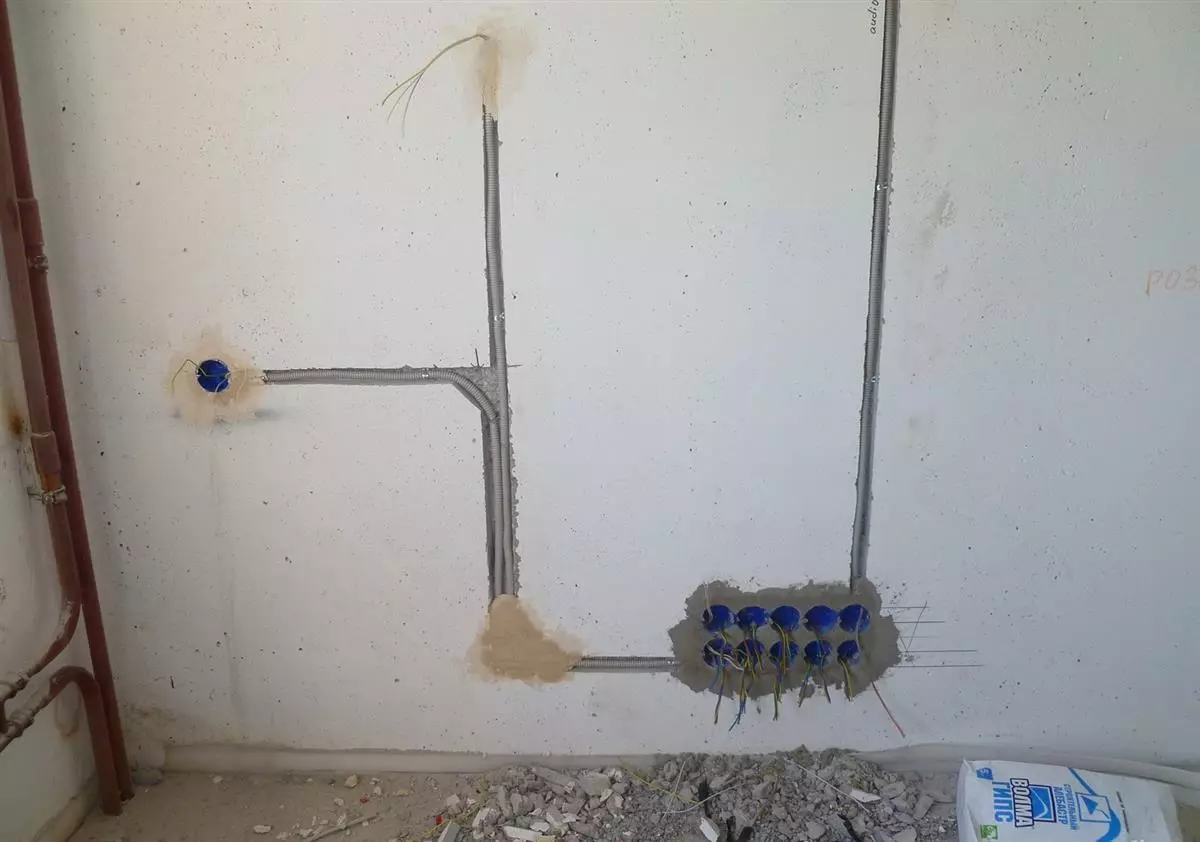 Ngganti wiring ing apartemen: Apa sing sampeyan kudu ngerti luwih dhisik?