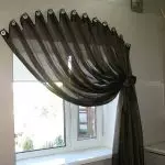 Selecció de la cortina en una petita finestra: recomanacions i estils de disseny