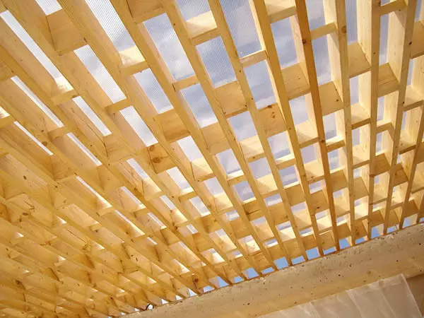 Polycarbonat-Dach mit eigenen Händen (Foto und Video)