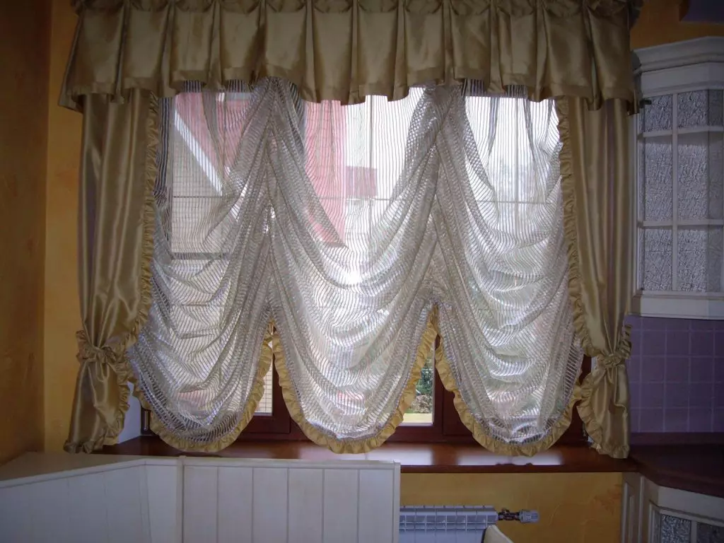 Како да влезете во завесите во внатрешноста: Креирајте удобност во различни простории (+40 фотографии)
