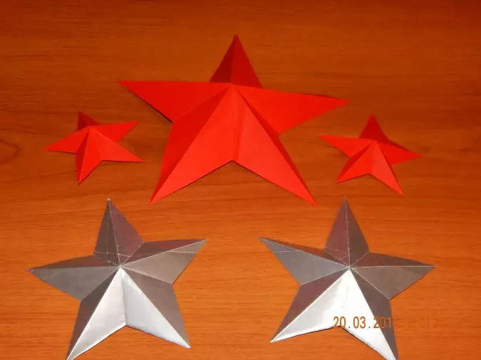 Об'ємна зірка з паперу до 9 травня: шаблони з фото і відео