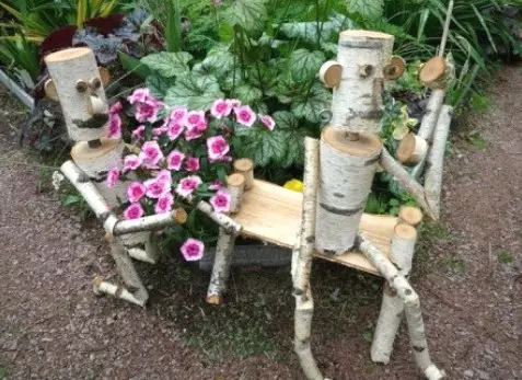 Artigianato da legno e compensato per il giardino fai da solo, foto di fatto in casa