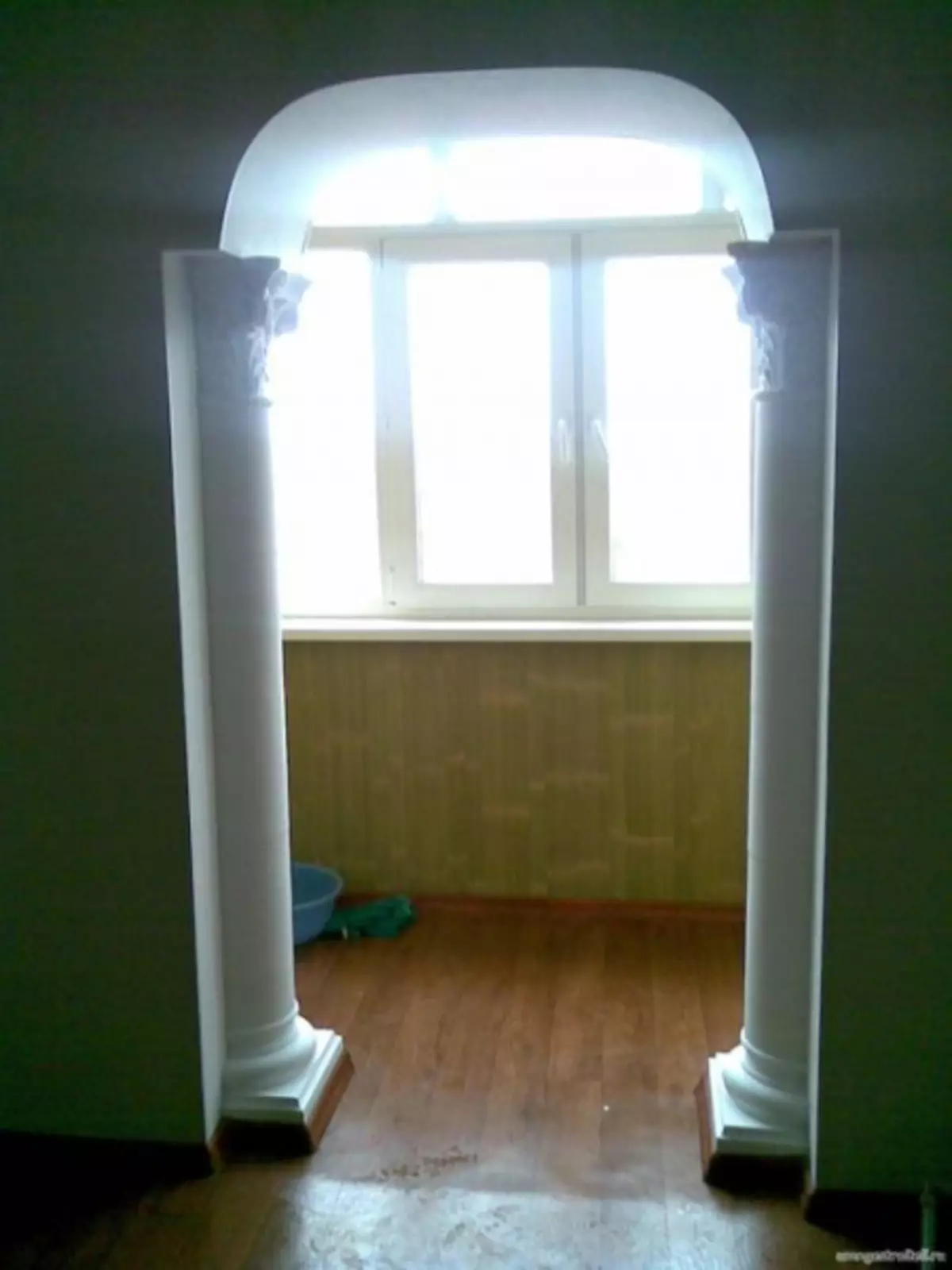 Středové oblouky z polyuretanu pro interiér