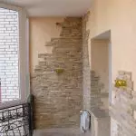 Balcon-dekoraasje mei dekorative stien: imitaasje fan djoere Masonry