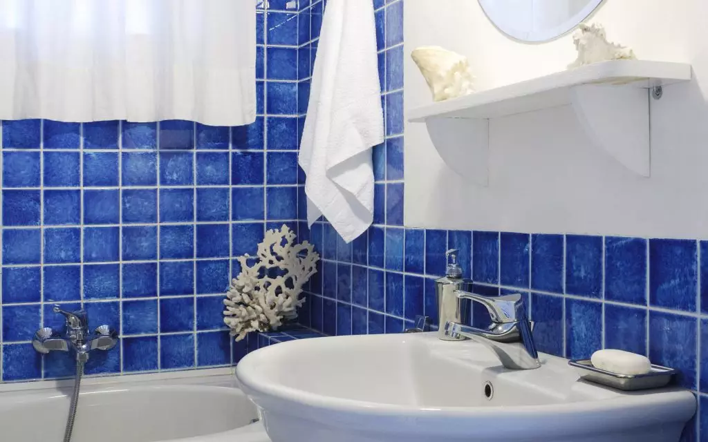 स्नानगृह किती स्टाइलिश सजवा: सर्वोत्तम डिझाइन कल्पना (+36 फोटो)