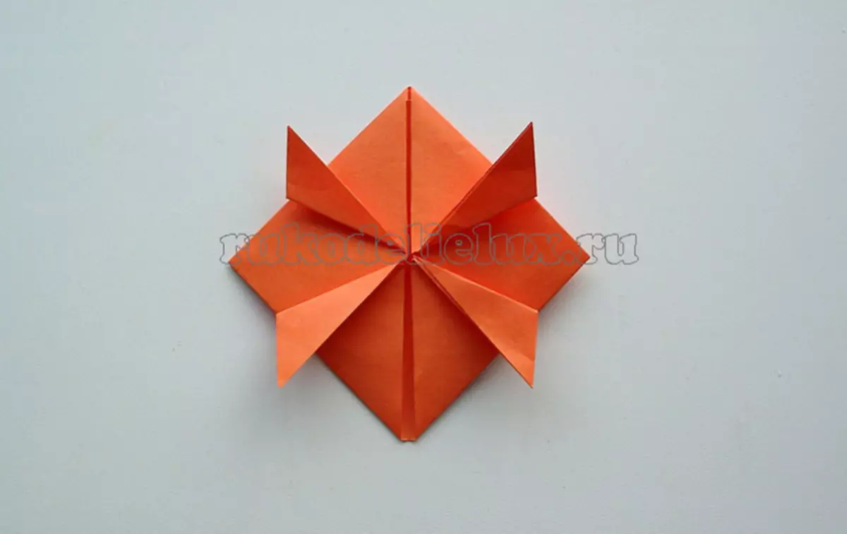 Paperetik igela saltoka: Origami teknologia-eskemak