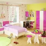 Stilīgs guļamistabu dizains dažādu vecumu meitenēm: interesantas idejas un svarīgas detaļas