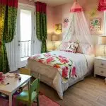 다른 시대의 소녀를위한 세련된 침실 디자인 : 흥미로운 아이디어와 중요한 세부 사항