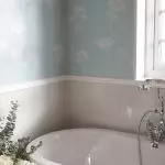 Kylpyhuone viimeistely moderneilla muovipaneeleilla - suunnittelu ja asennus