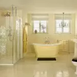 Binneontwerp van die badkamer in klassieke styl: Hulp in Ontwerp