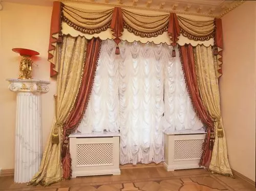 I-Master Class: Ama-French Curtains marquis