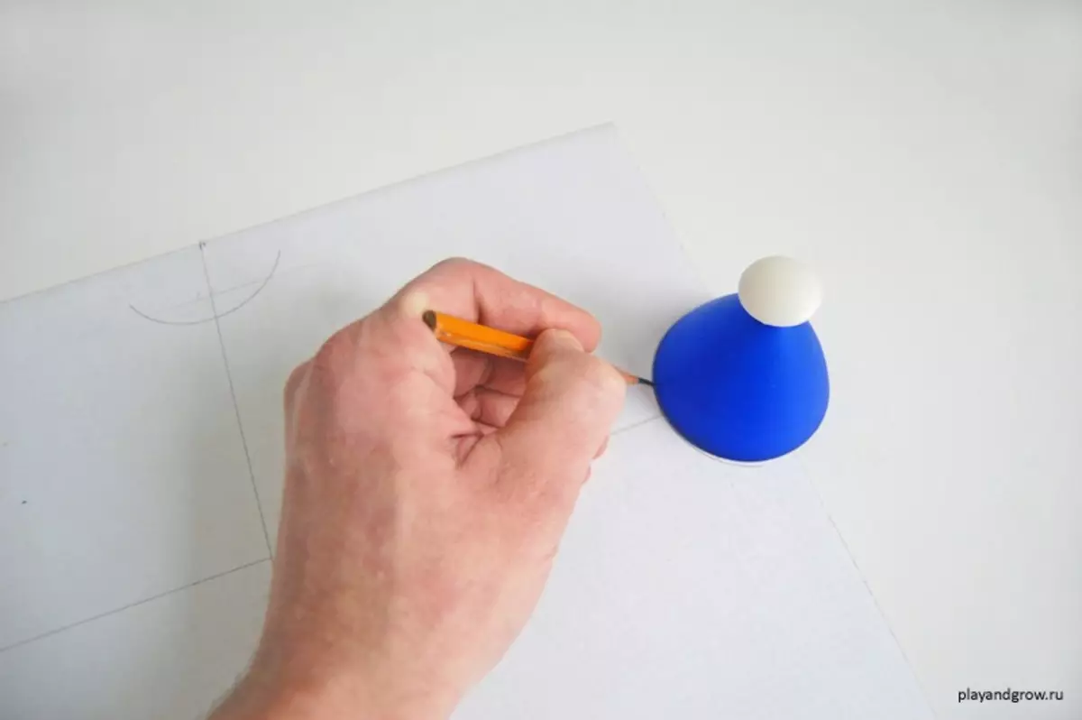 Πλαίσιο χαρτιού με τα χέρια σας: πρότυπο origami