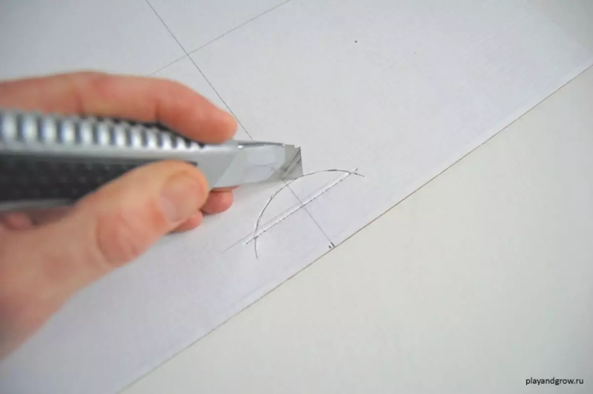 Papírový rámeček s vlastními rukama: origami vzor
