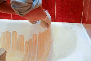 วิธีการทำอะคริลิคเหลวสำหรับการเคลือบอาบน้ำทำเอง