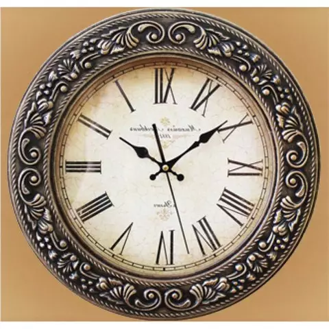 Clock Clock a cikin ciki: Manya da ƙarami, Classic da baƙon abu (70 Photos)