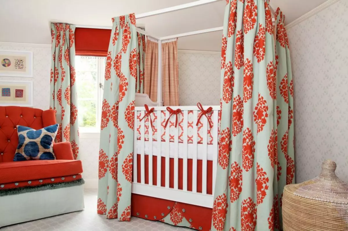 Дизајн на спални со бебе колиба
