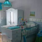 침대가있는 침실 : 아기를 인식하기 위해 아늑한 방을 만드는 법