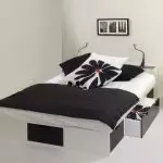 Paglikha ng Black and White Bedroom Interior - pagkamalikhain at balanse (+40 mga larawan)