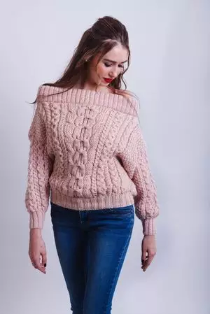 Sweater Ruban: rencana knit karo deskripsi kelas master