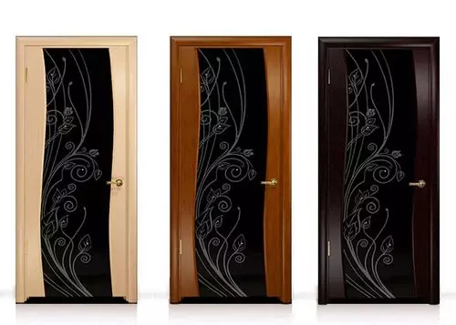 Cam ile iç kapılar Triplex: İç kısımda fotoğraf