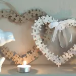 Give me a heart: souvenirs and gifts in the form of hearts