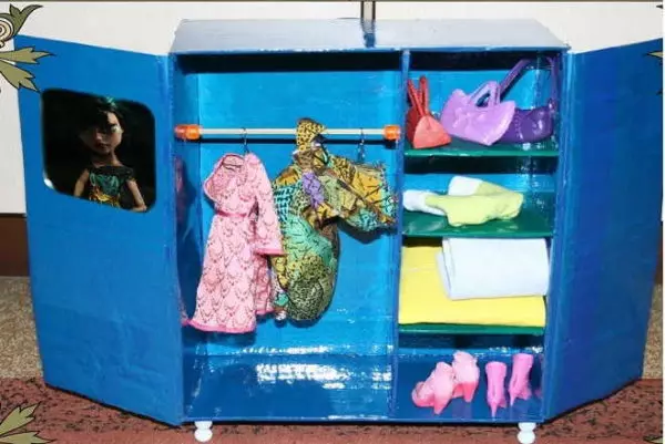 娃娃家具用自己的手 - 我們為娃娃畫房