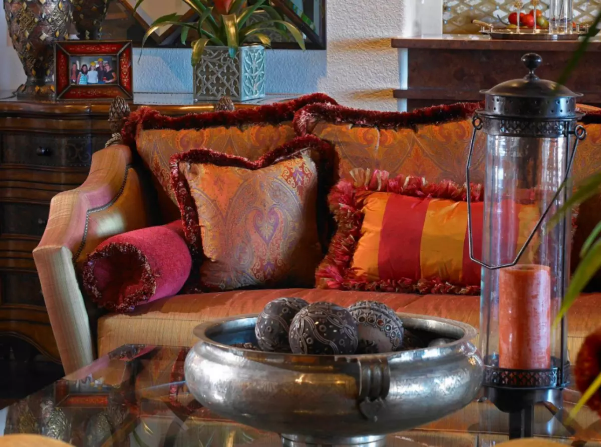 Almohadas decorativas en estilo marroquí