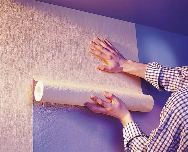 Specialist answer: Is it possible to glue wallpaper on wallpaper