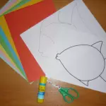 Värillinen paperi Applique, jossa on kalamalli