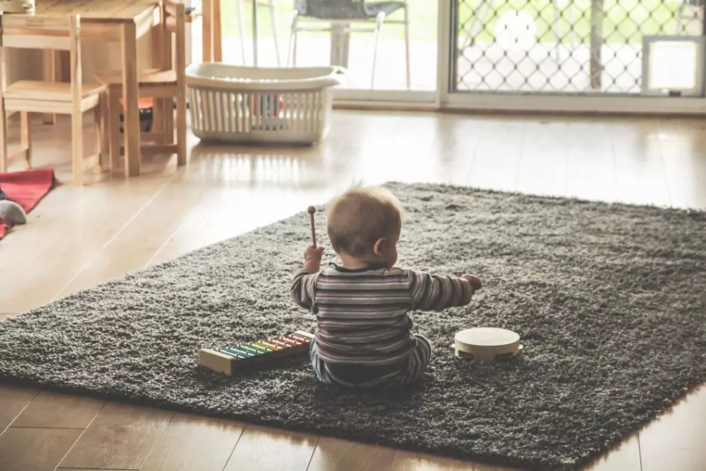 Mobile inodziya pasi kana kupisa maturudzi pasi pekapeti: Chii icho uye chii chakanakira?