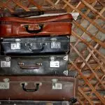 Decoupage旧行李箱选项：一些有趣的想法