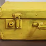 گزینه های Decoupage برای یک چمدان قدیمی: چند ایده جالب