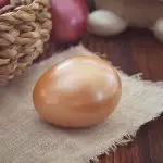 Kỹ thuật decoupage Trứng Phục sinh: Làm việc với Squirrel Trứng