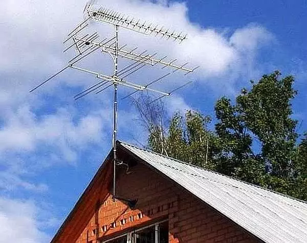 Antenna kuri TV mu gihugu