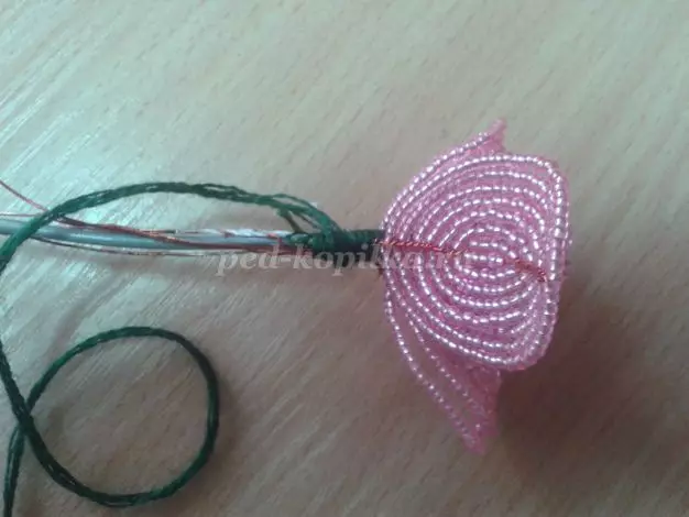 Rose nke beads na ụdị Greek maka ndị mbido na vidiyo na vidiyo