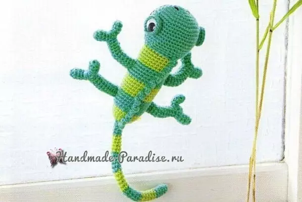 Crosio Chameleon. Cynlluniau Gwau Amigurum