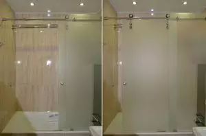 Wybierz ekran przesuwny do łazienki