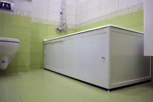 Mga screen ng banyo: Mga Tampok at Mga Larawan