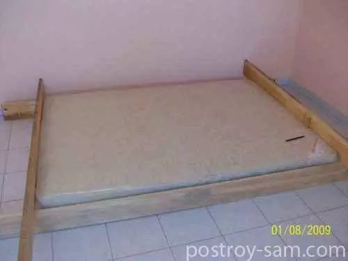 Кревет за давање. Како да се направи креветот евтино со свои раце?